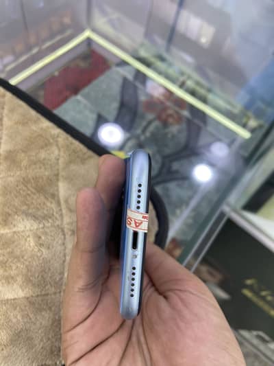 Apple iPhone XR 64 gb
