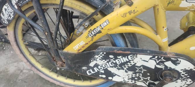 kids bicycle  For sale 6 to 8 Years ago kids