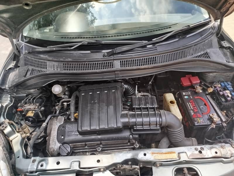 Suzuki Swift 2012 6