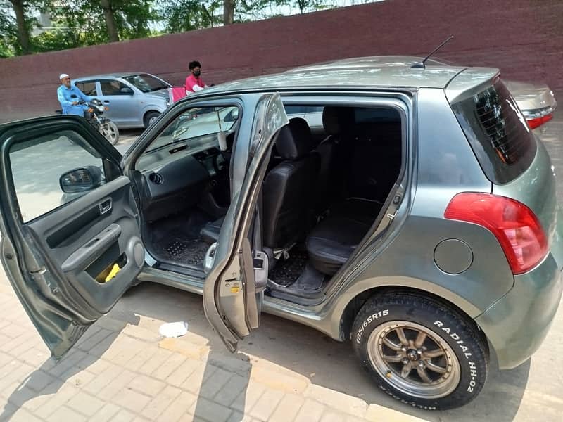 Suzuki Swift 2012 9