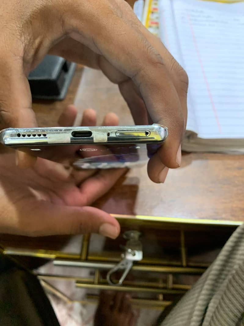 Tecno CAMON 40 Pro plus 6