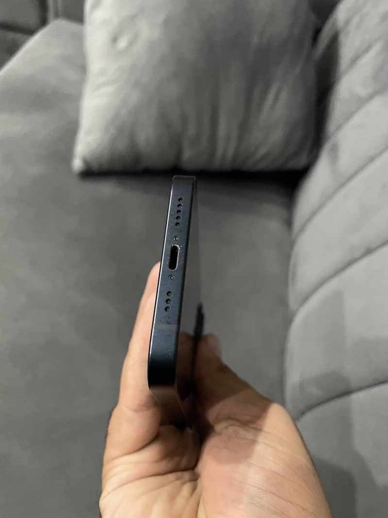 iPhone 13 2
