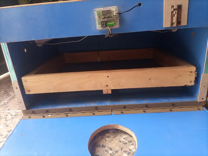 Incubator : Manual — photo 2