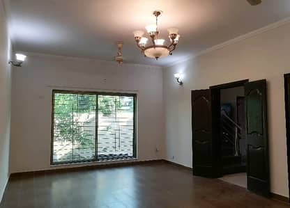 House Of 10 Marla In Askari 11 - Sector B For sale