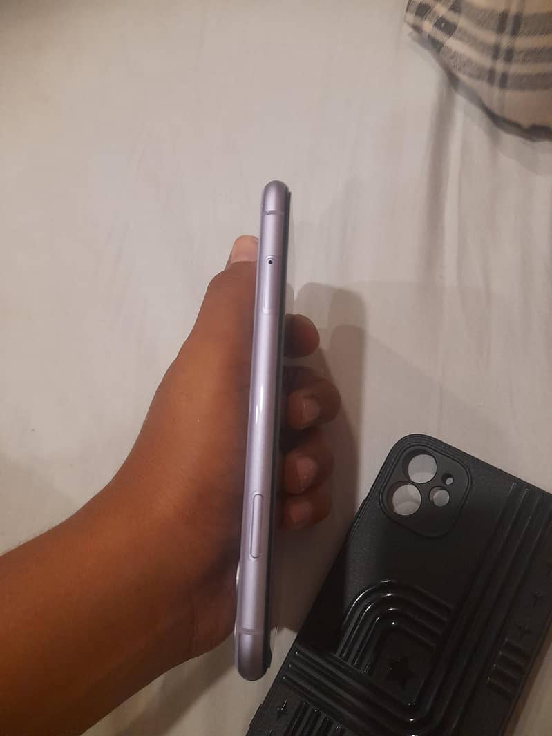 Apple iPhone 11 5