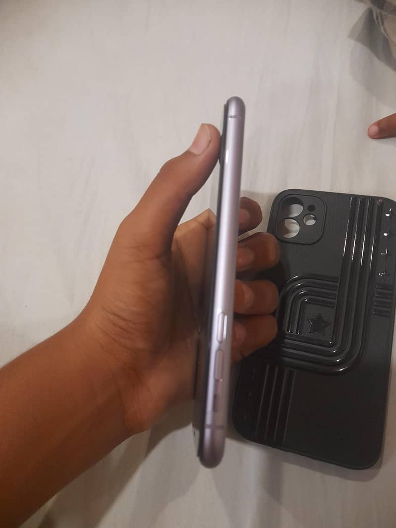 Apple iPhone 11 6