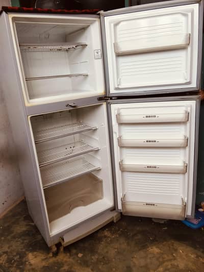 Dawlance Fridge ha