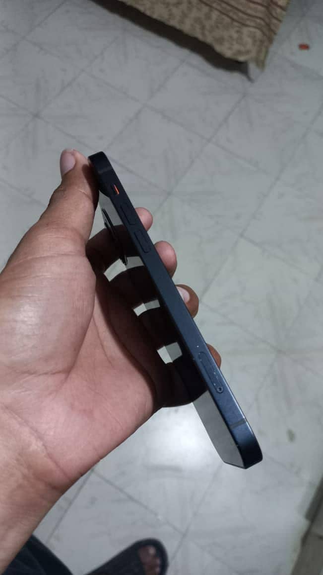 iphone 12 2