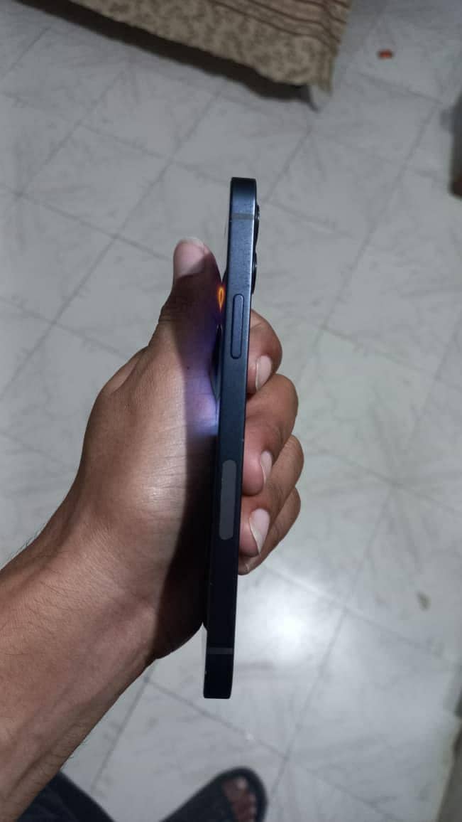 iphone 12 3