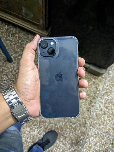 i phone 13 10/10 condition just slightly used  128 gb