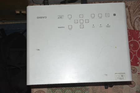 Casio Hybrid Laser Projector. . . Model Xjm140. . 20.000 hour's.