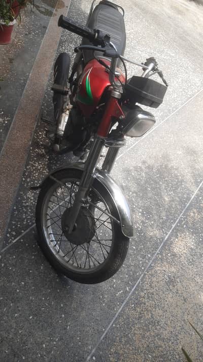 2014 model ha urgent sale karna ha