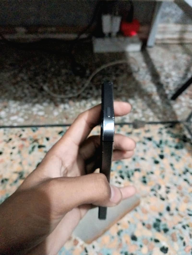 Apple iPhone 5s 4