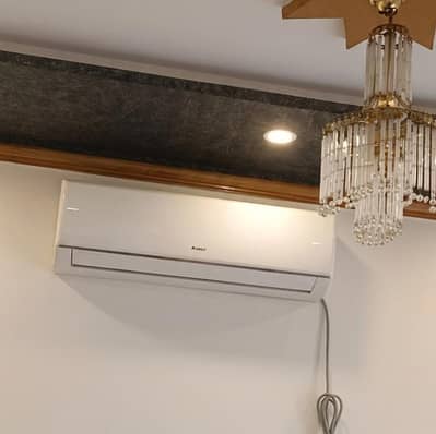 gree 1.5 ac good condition no open no repair