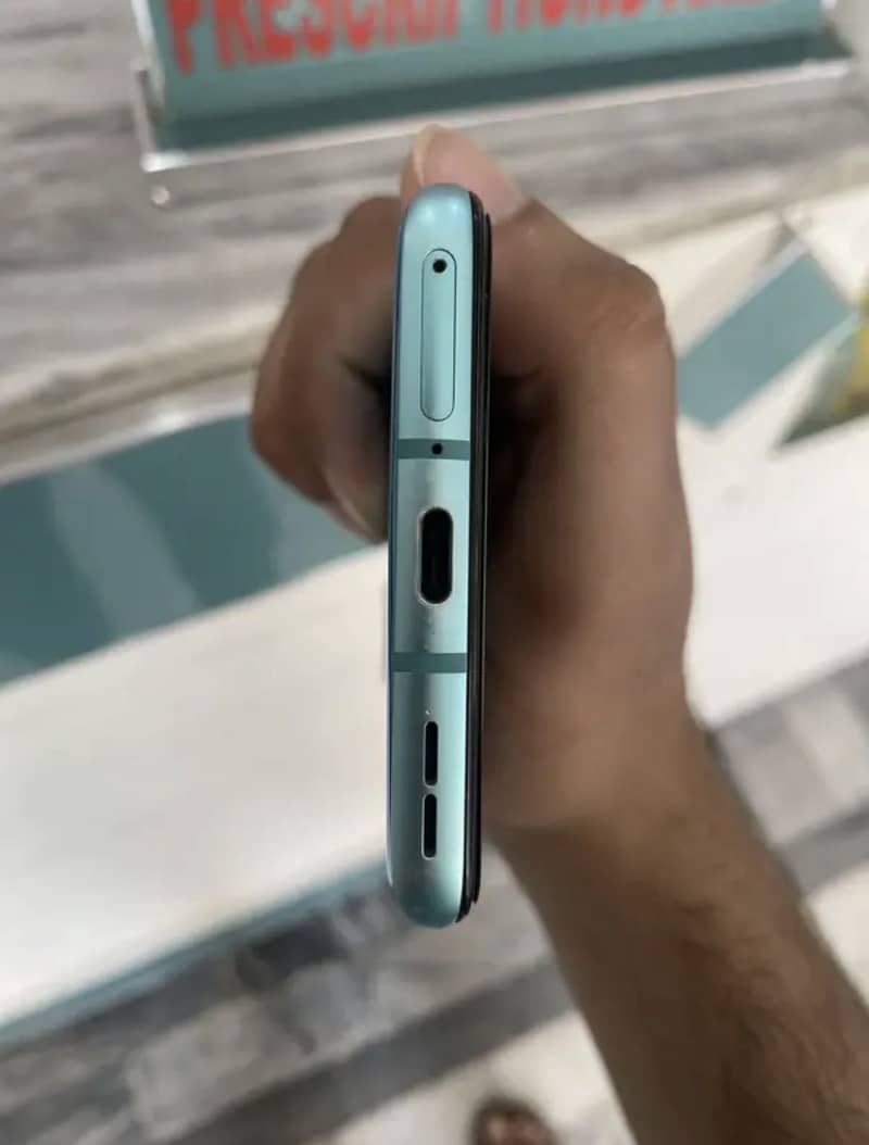 One plus 8T 1
