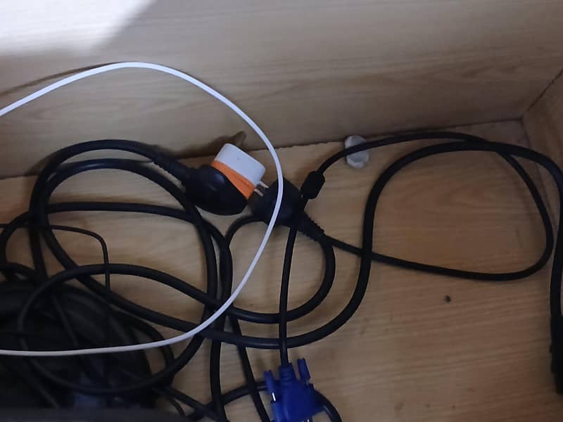 CPU Working with Keyboard,Mouse,Computer Wires 6