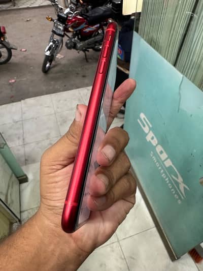 Apple iPhone 11 64gb JV 2 months sim time