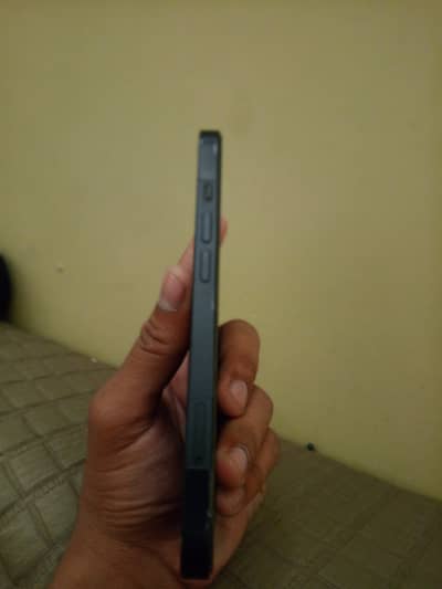 IPHONE 13 ALL OKE WITH BOX WARRNTY 03122351380