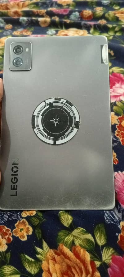 Lenovo legion y700 120 fps with cooling fan free.