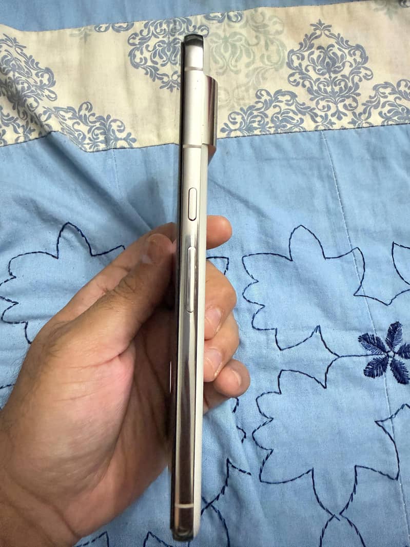 Google Pixel 8 Pro 2