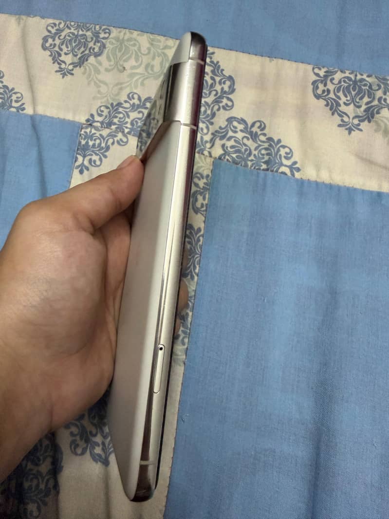 Google Pixel 8 Pro 4