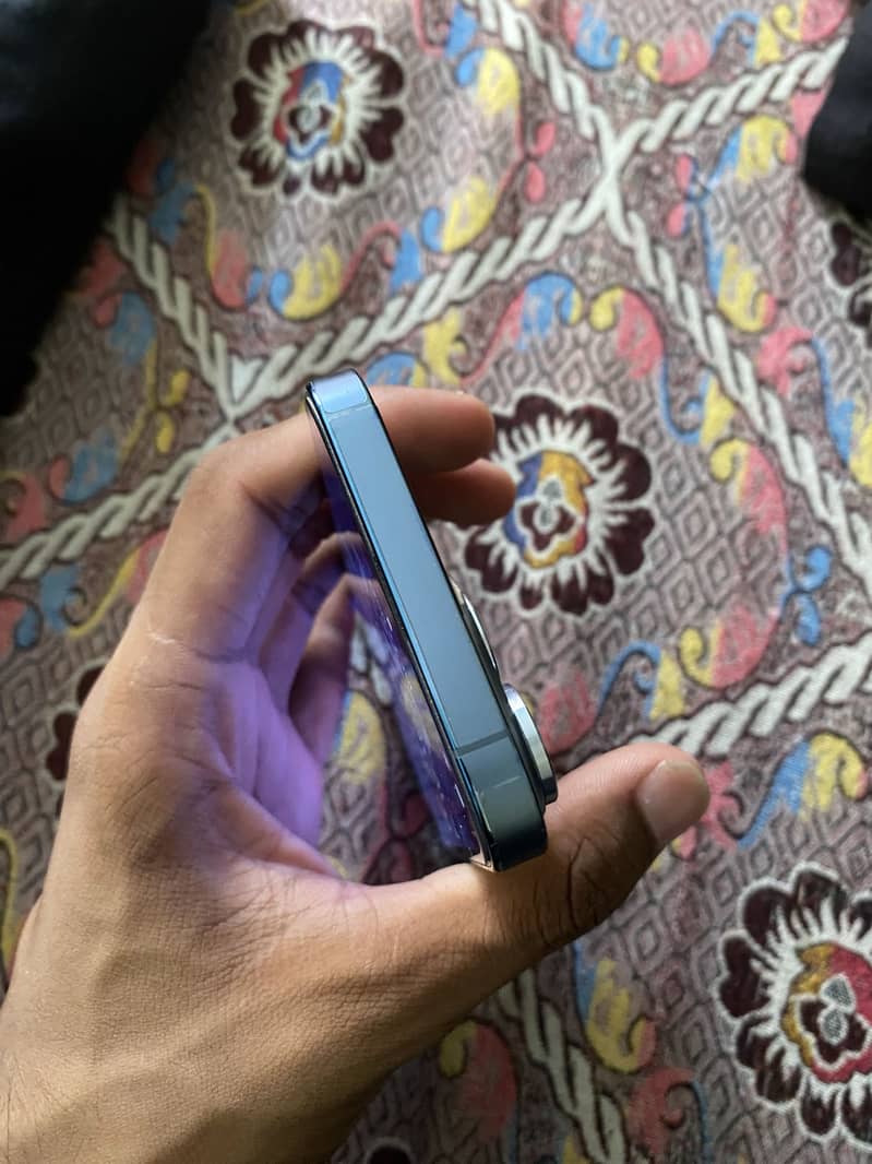 iPhone 13 Pro 5