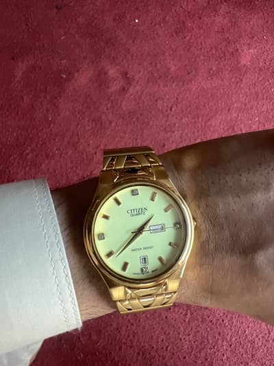 Citizen watch golden colour