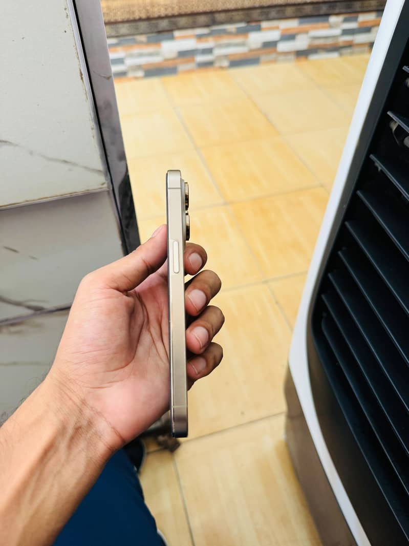 Apple iPhone 14 Pro 3
