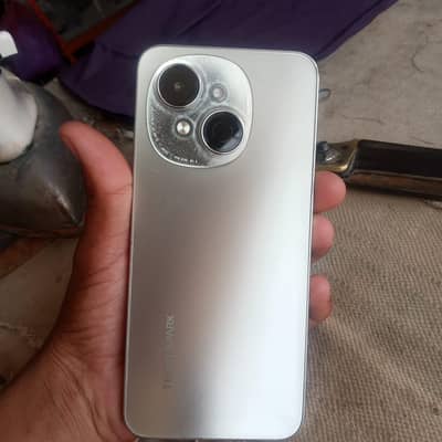Tecno Spark Go 1