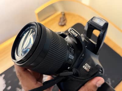 Camera Canon 650D
