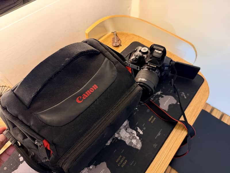 Camera Canon 650D 4