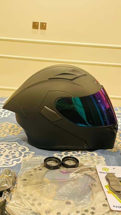 Vector spoiler DOT APPROVED DUAL VISOR