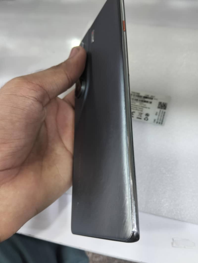 Tecno CAMON 40 Pro 5