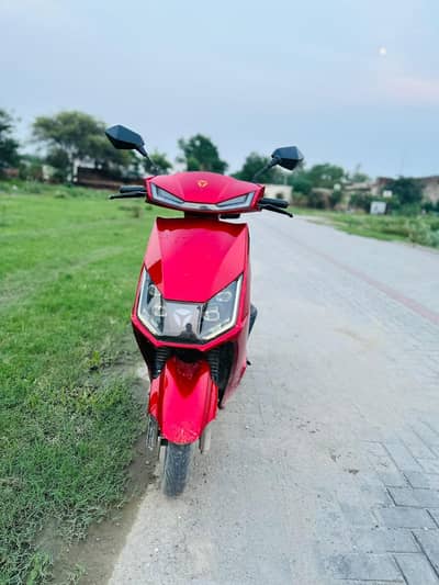 scoote for sale yadea t5