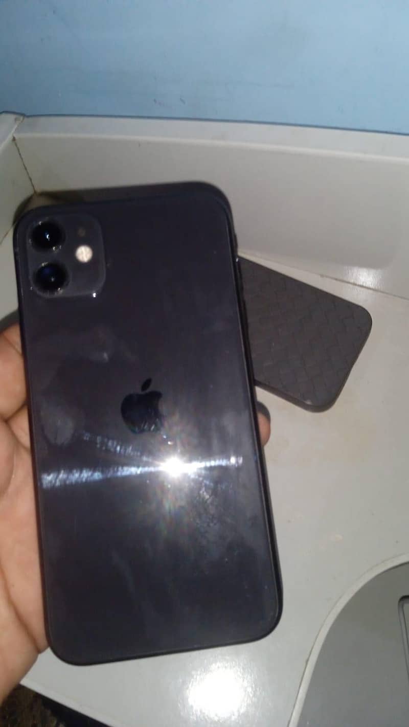 Apple iPhone 11 0