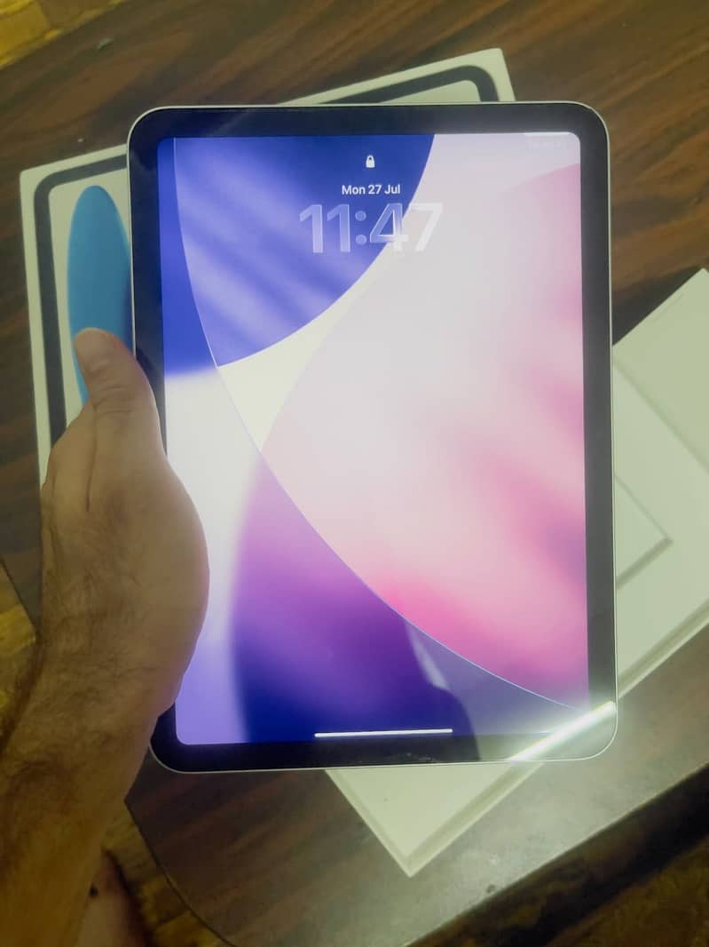 Ipad 10th generation 64Gb 3