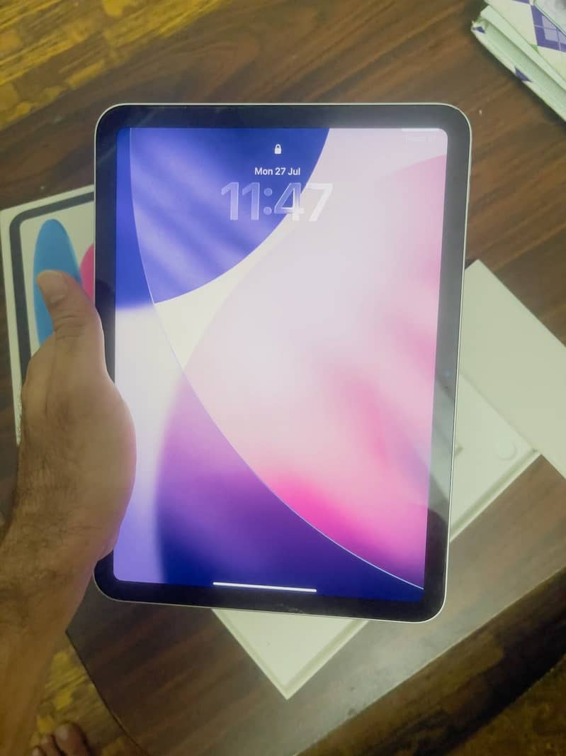 Ipad 10th generation 64Gb 5