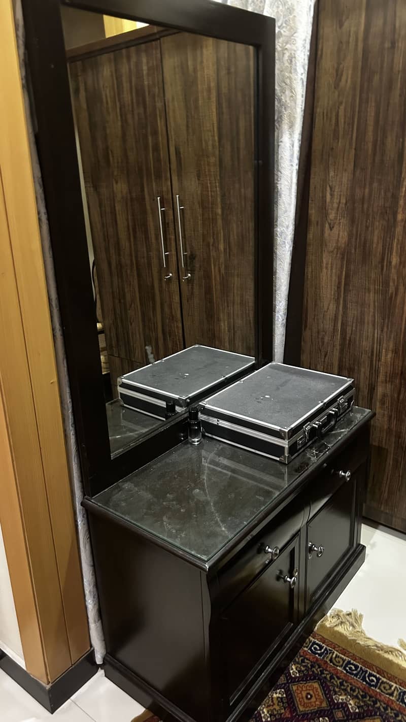 BED SET | Double Bed | Dressing Table | 2 Side Tables 5