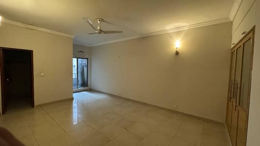 4 Bed Flat For Rent In F11