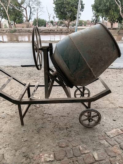 Ye seed corn ko dwai lagane  wali machine hai