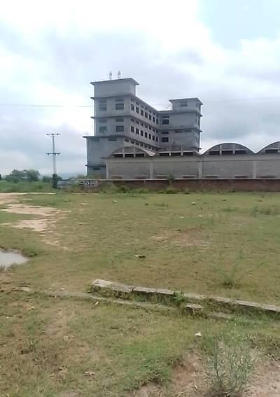 60 Marla commercial plot for sale