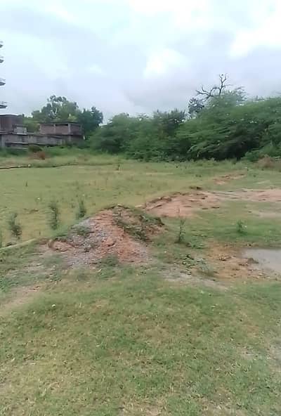60 Marla Commercial Plot For Sale