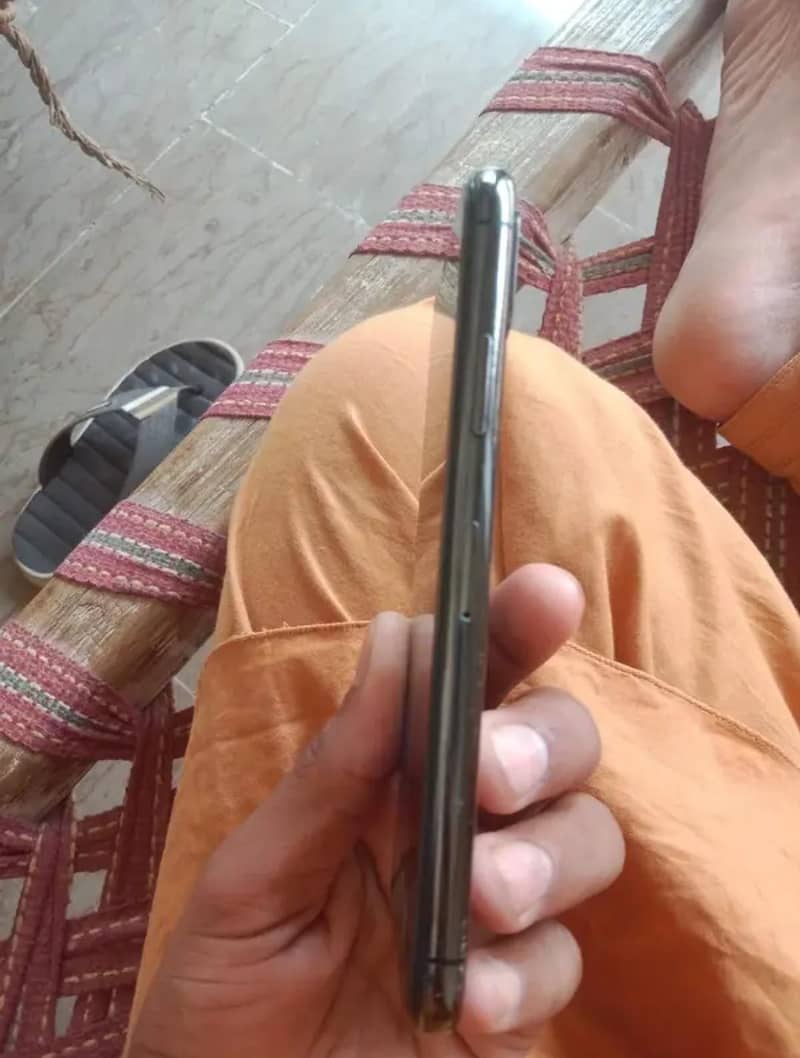 Apple iPhone X 2