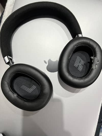 JBL Live headphones
