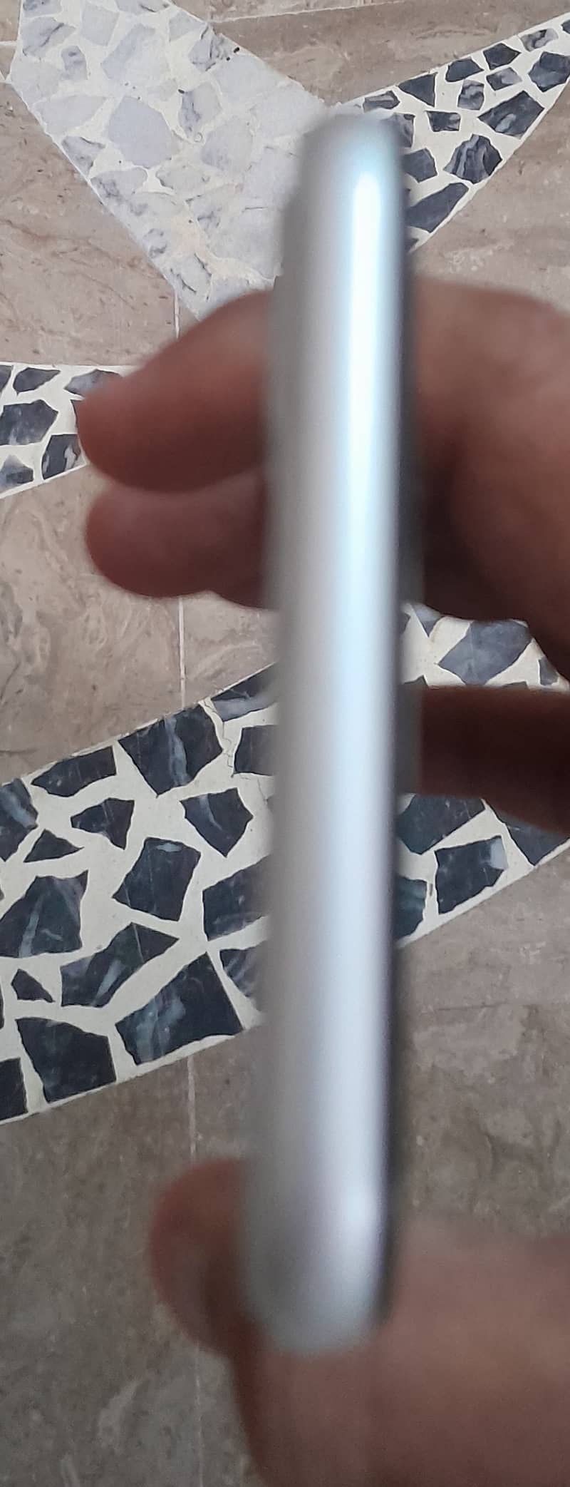 Apple iPhone 8 Plus 4
