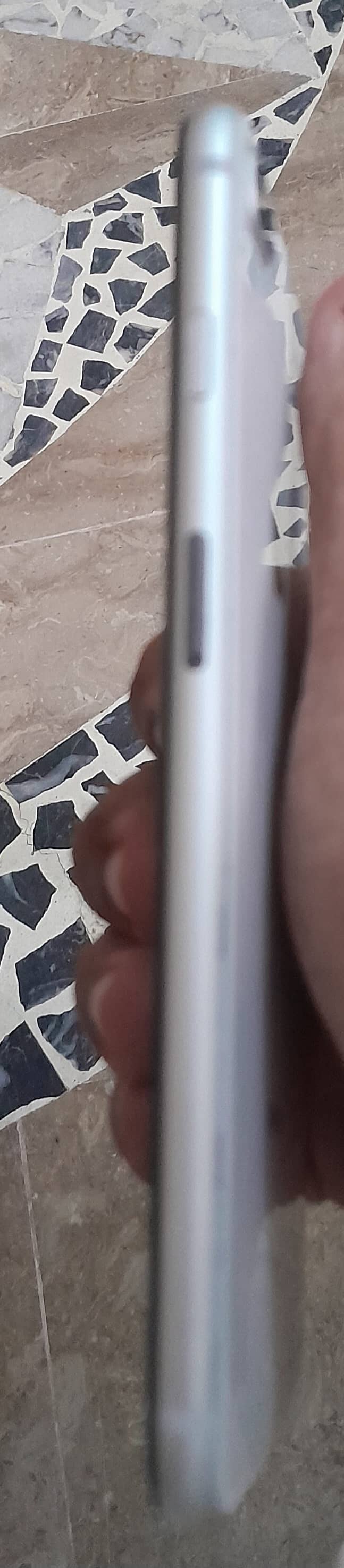 Apple iPhone 8 Plus 6