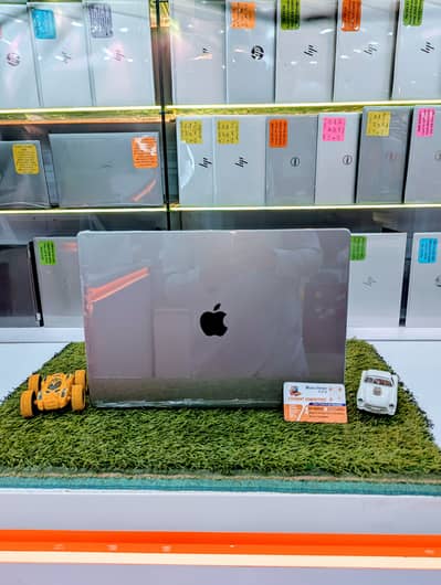 MacBook Pro 2021 M1 Pro 16-Inch - 16GB RAM 1TB SSD