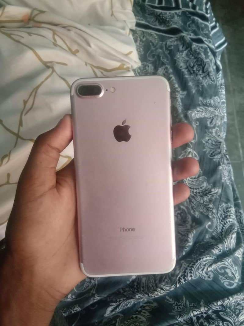 Apple iPhone 7 Plus wathsapp 03298675286 6