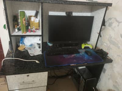 Core i7 4th gen gtx 1050 ti 4gb 27 inch led IPS