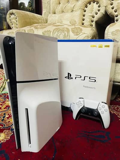 Sony playstation ps5 Good Cond With 2 Controller.   My Wht-Sap Contac